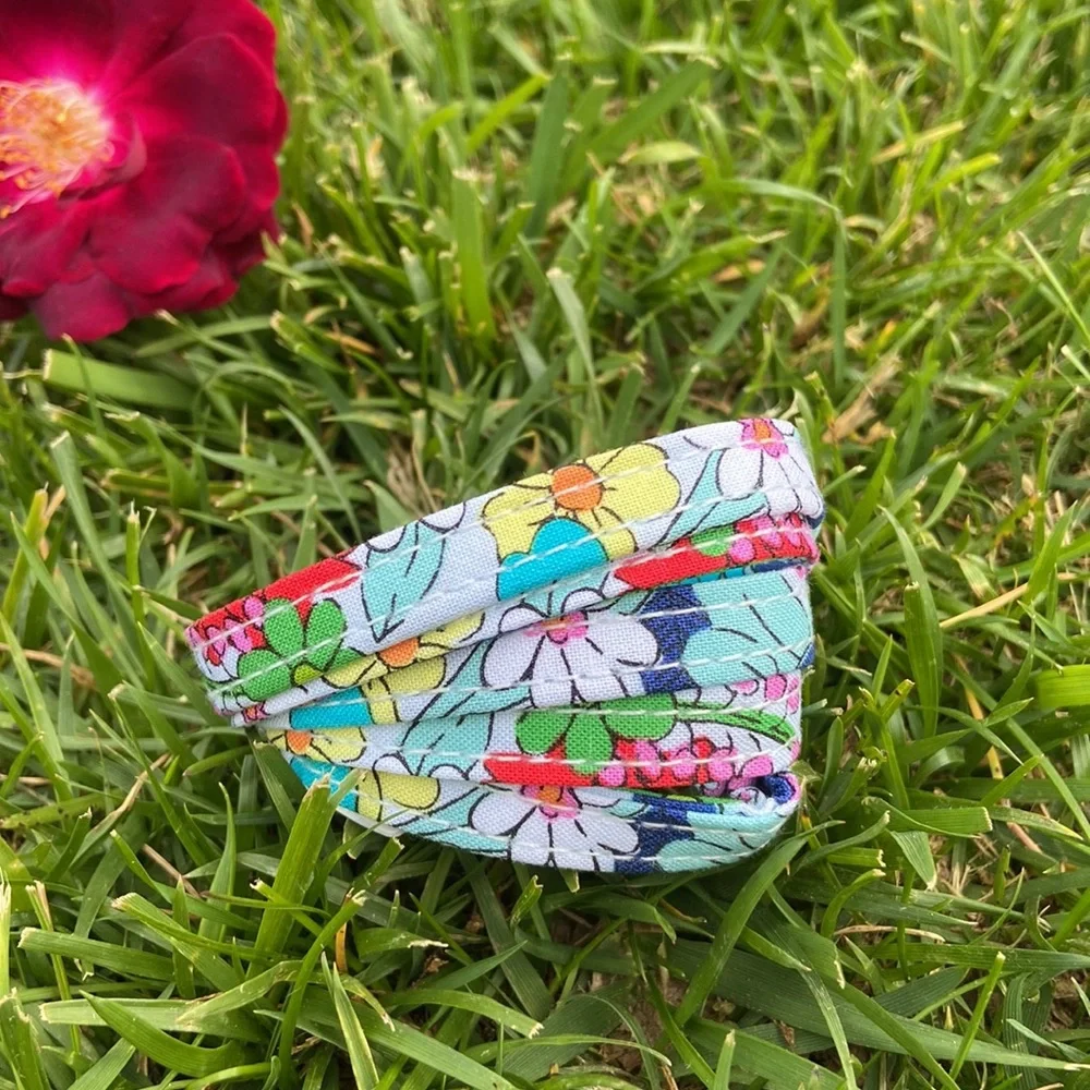 NWT Vera Bradley - Far Out Floral Lanyard